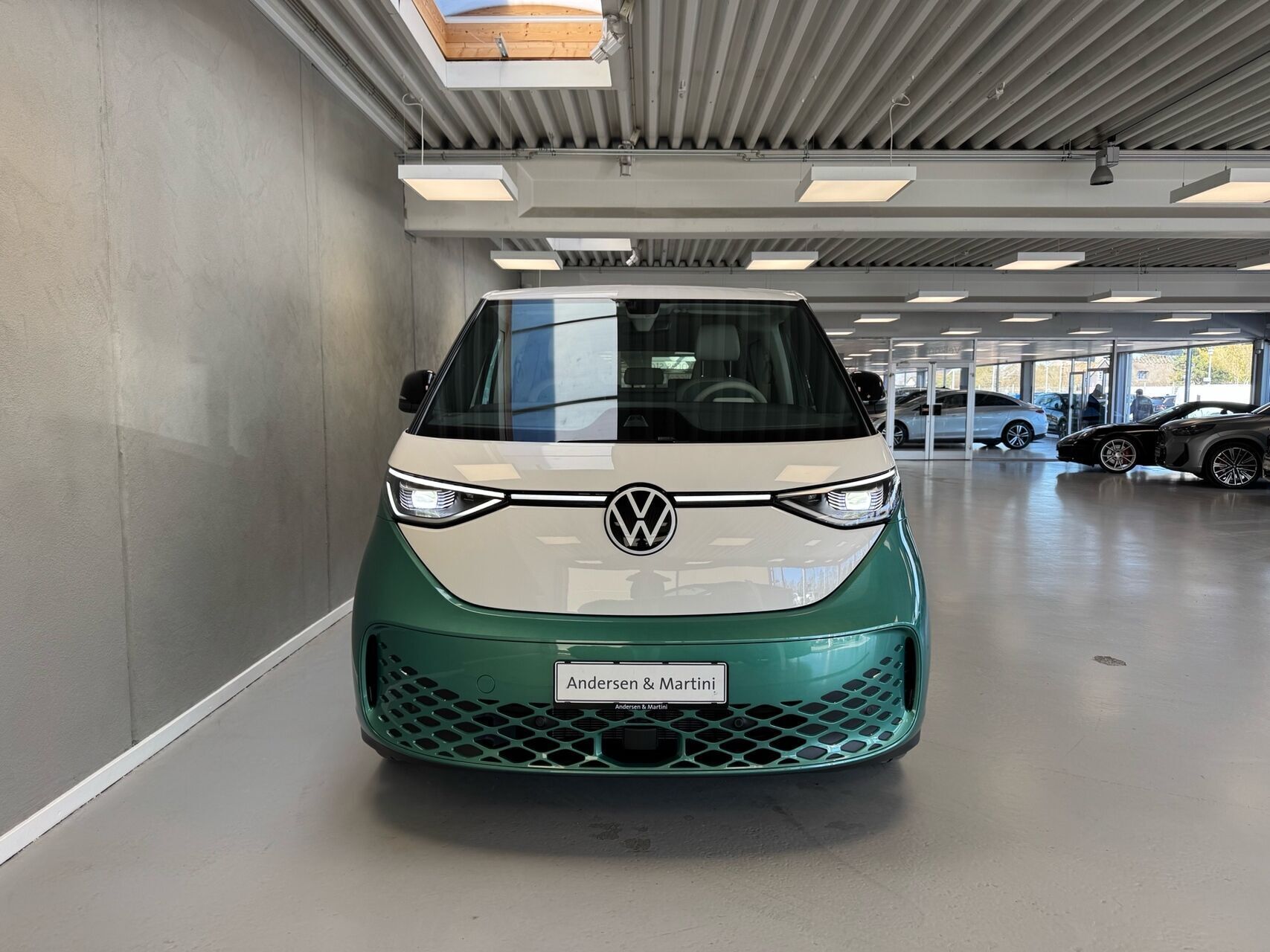 VW ID.Buzz Lang EL Pro 7 personers 286HK Aut.