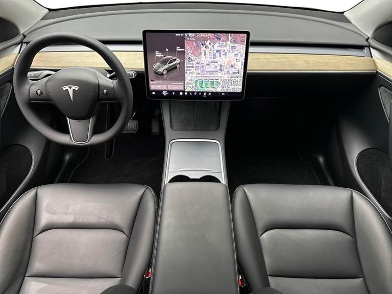Tesla Model Y EL RWD 299HK 5d Aut.