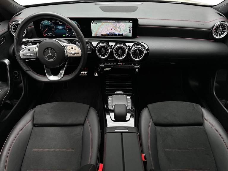 Mercedes CLA250 e 1,3 Shooting Brake Plugin-hybrid AMG Line 8G-DCT 218HK Stc 8g Aut.