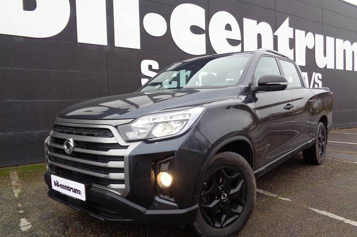 Sort KGM Musso Grand fra 2023