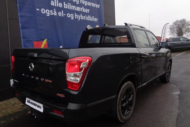Sort KGM Musso Grand fra 2023