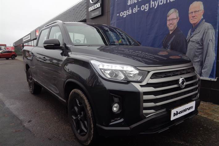 Sort KGM Musso Grand fra 2023