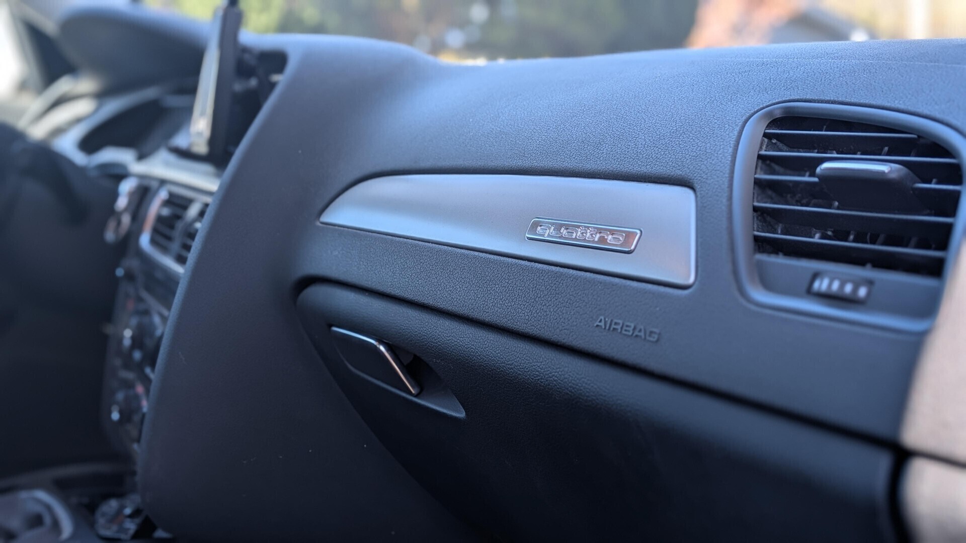 Hvid Audi A4 fra 2009