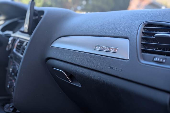 Hvid Audi A4 fra 2009