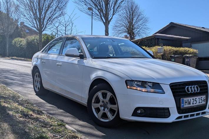 Hvid Audi A4 fra 2009