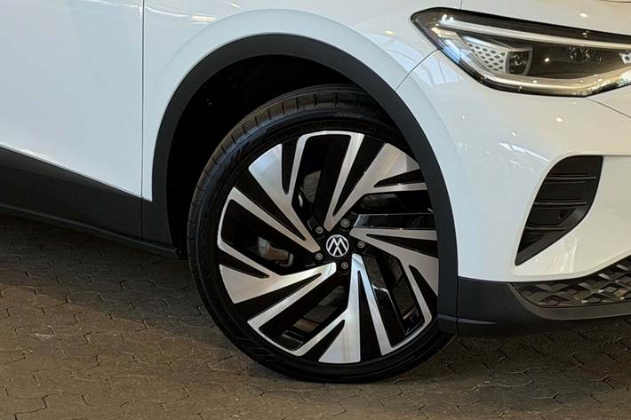 Hvid VW ID.4 fra 2023