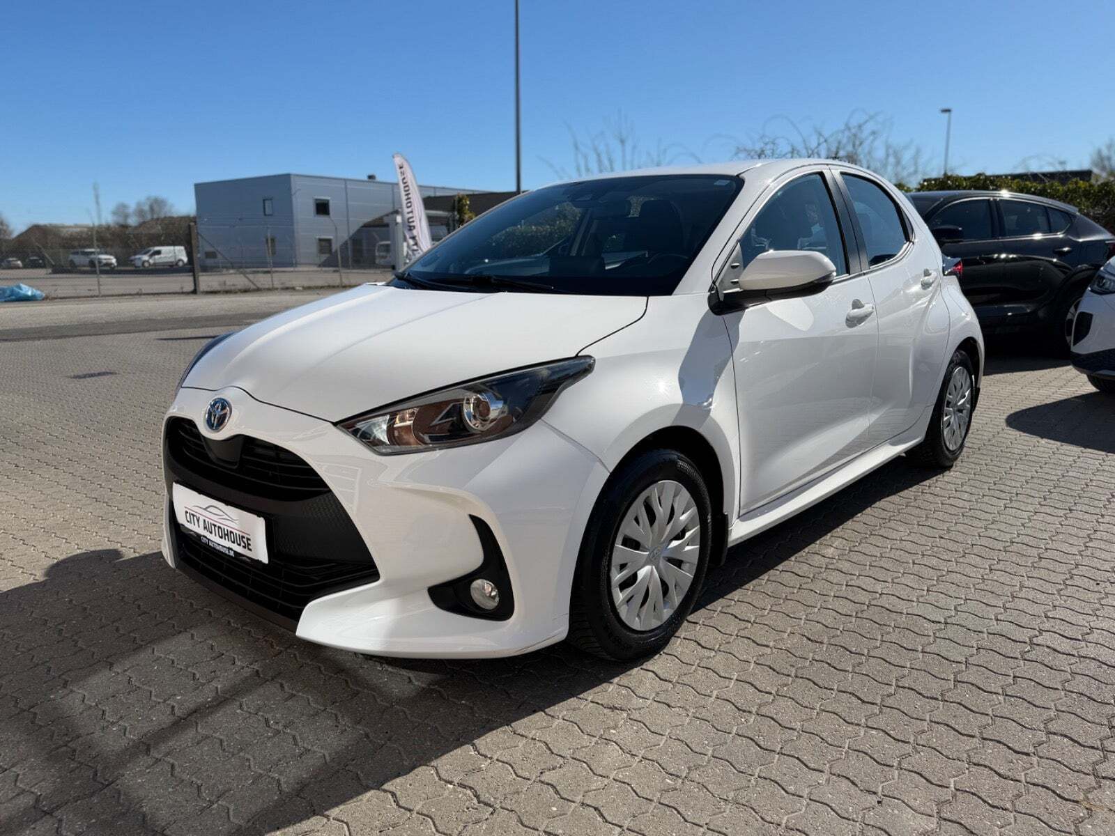 Toyota Yaris 1,5 Hybrid H3 e-CVT