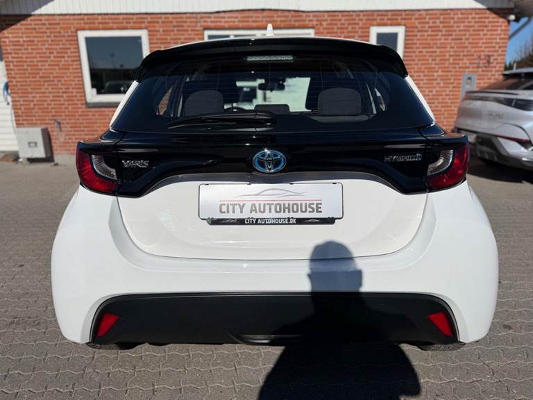 Toyota Yaris 1,5 Hybrid H3 e-CVT
