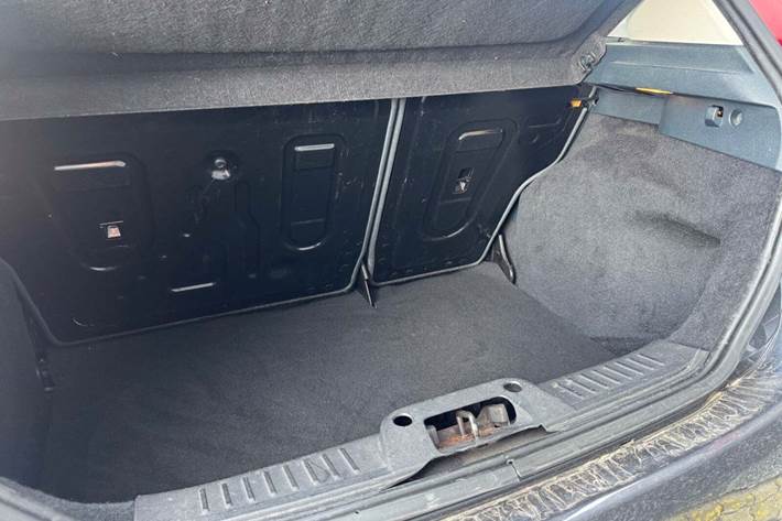 Grå Ford Fiesta fra 2009