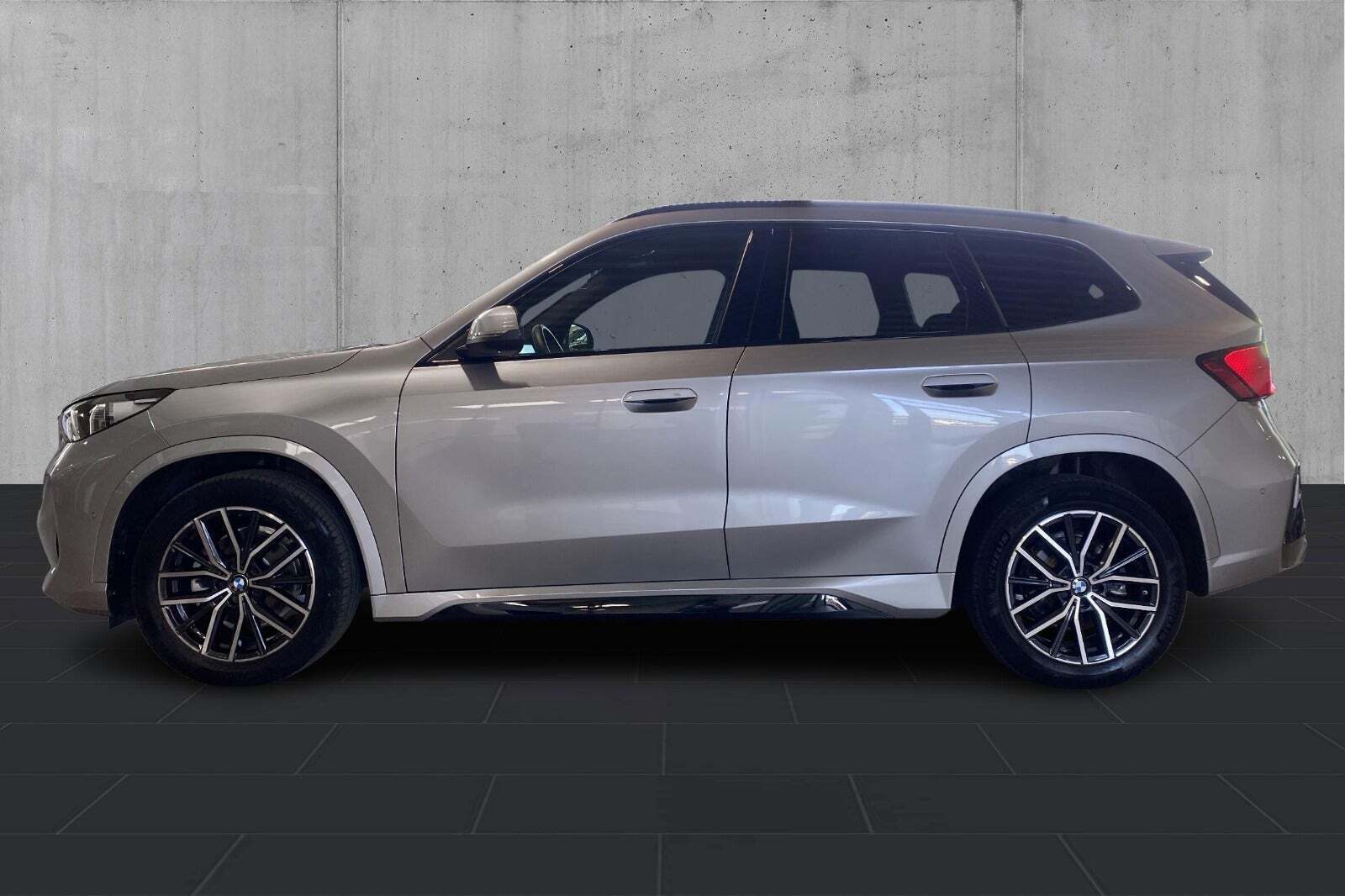 BMW iX1 eDrive20 M-Sport