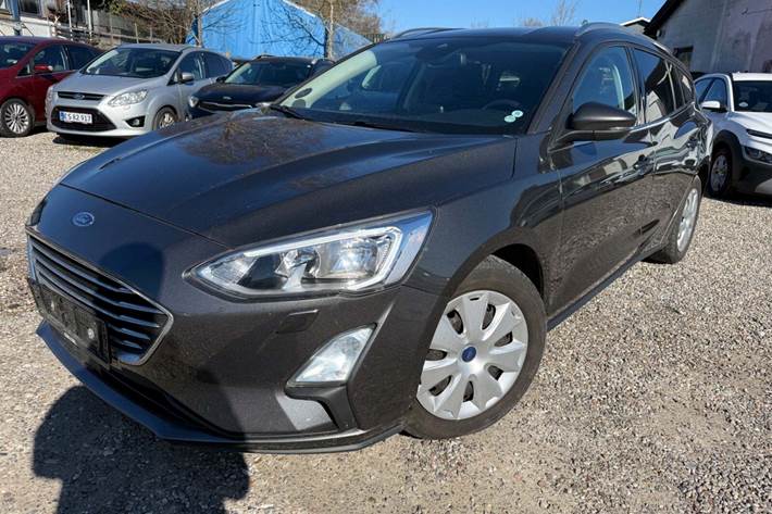 Grå Ford Focus fra 2019