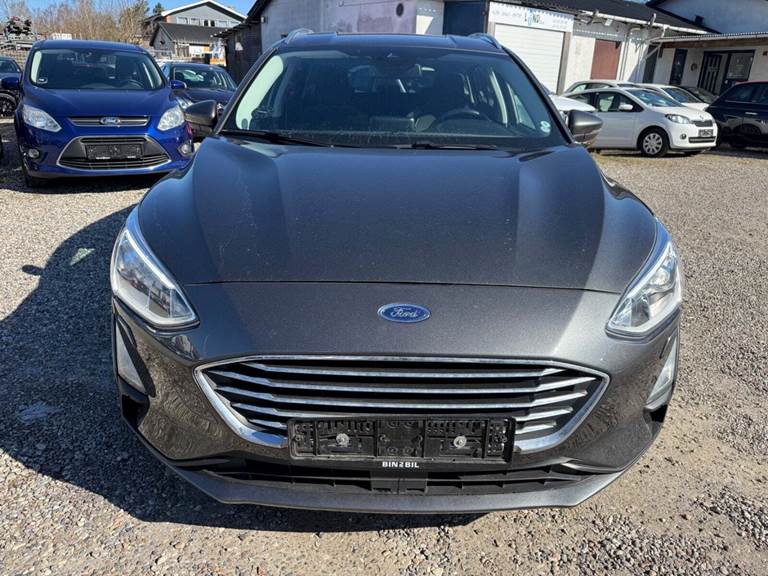 Ford Focus 1,0 EcoBoost Titanium stc.