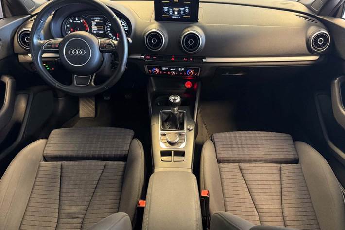 Sort Audi A3 fra 2014
