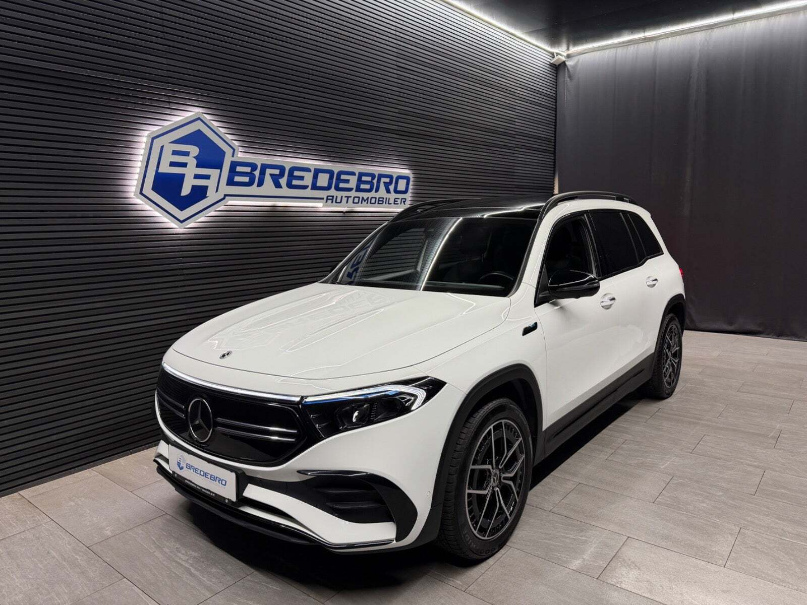 Mercedes EQB300 AMG Line 4Matic 7prs