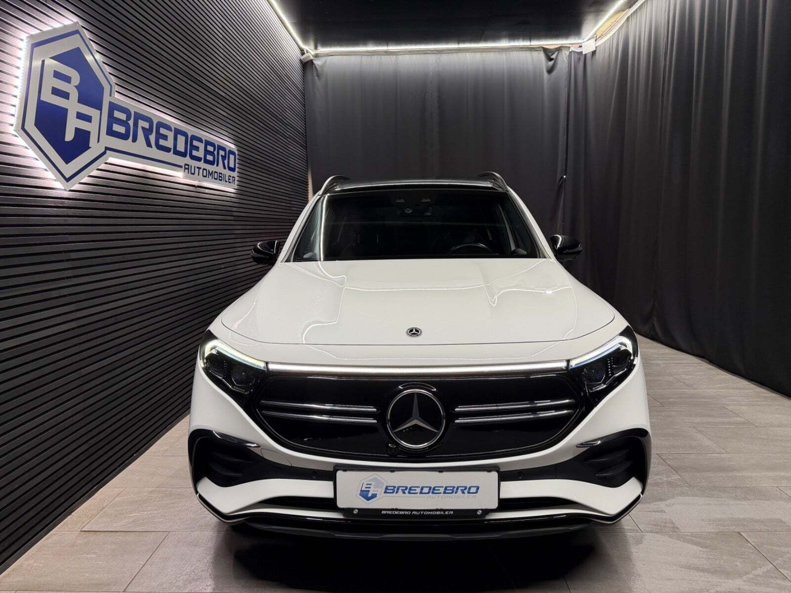 Mercedes EQB300 AMG Line 4Matic 7prs