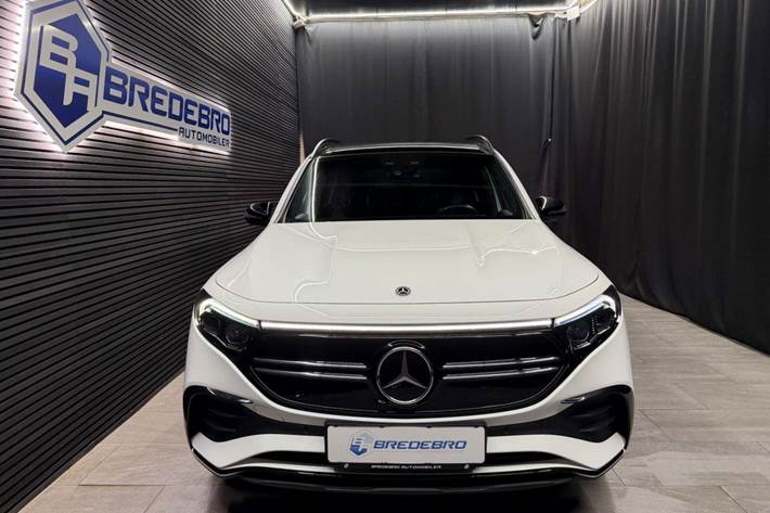 Hvid Mercedes EQB300 fra 2022