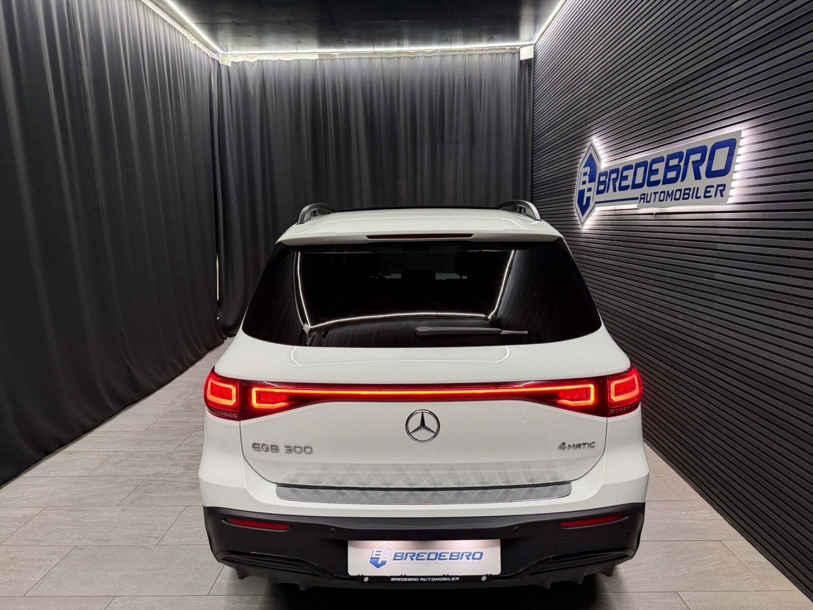 Mercedes EQB300 AMG Line 4Matic 7prs