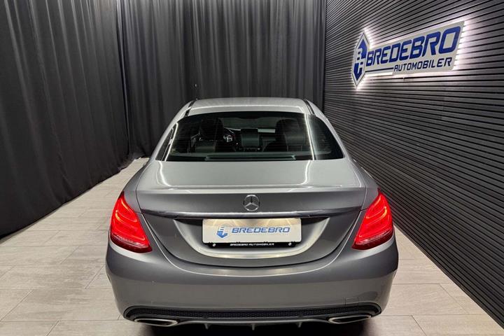 Grå Mercedes C180 fra 2014