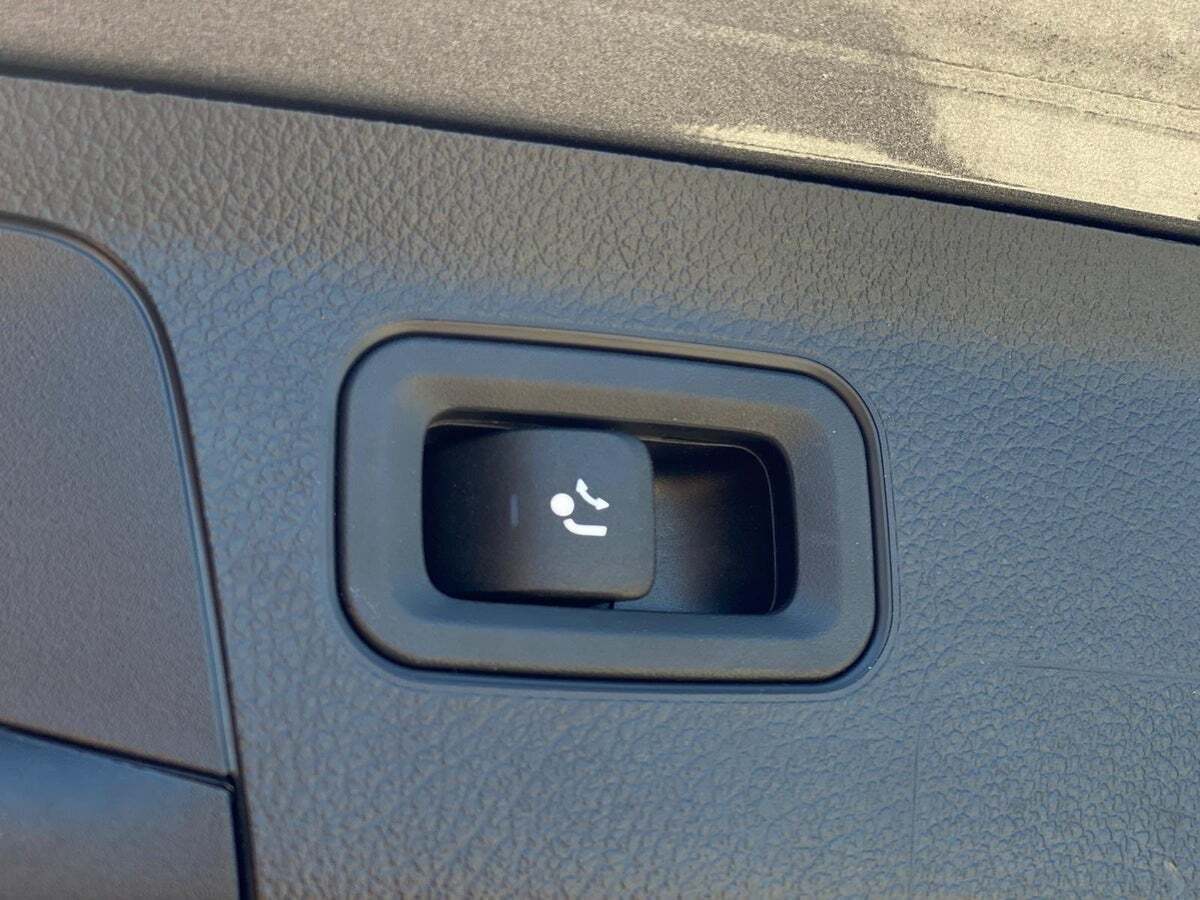 Grå Mercedes A200 fra 2021