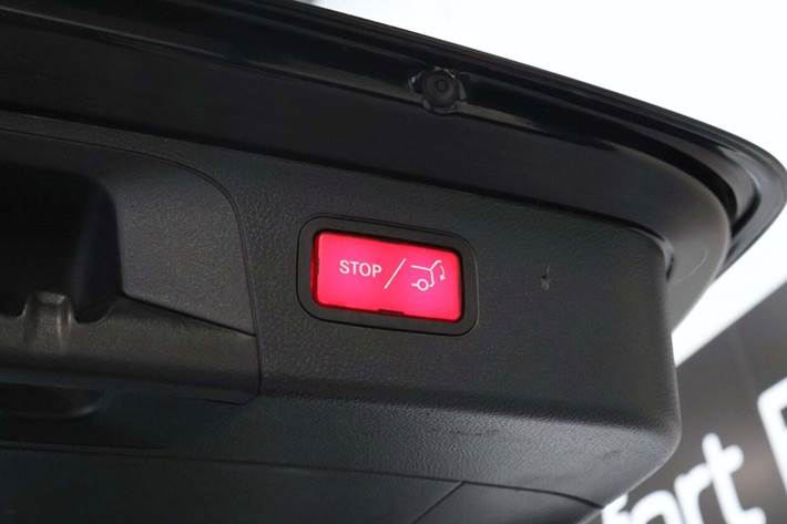 Sort Mercedes GLC220 d fra 2017