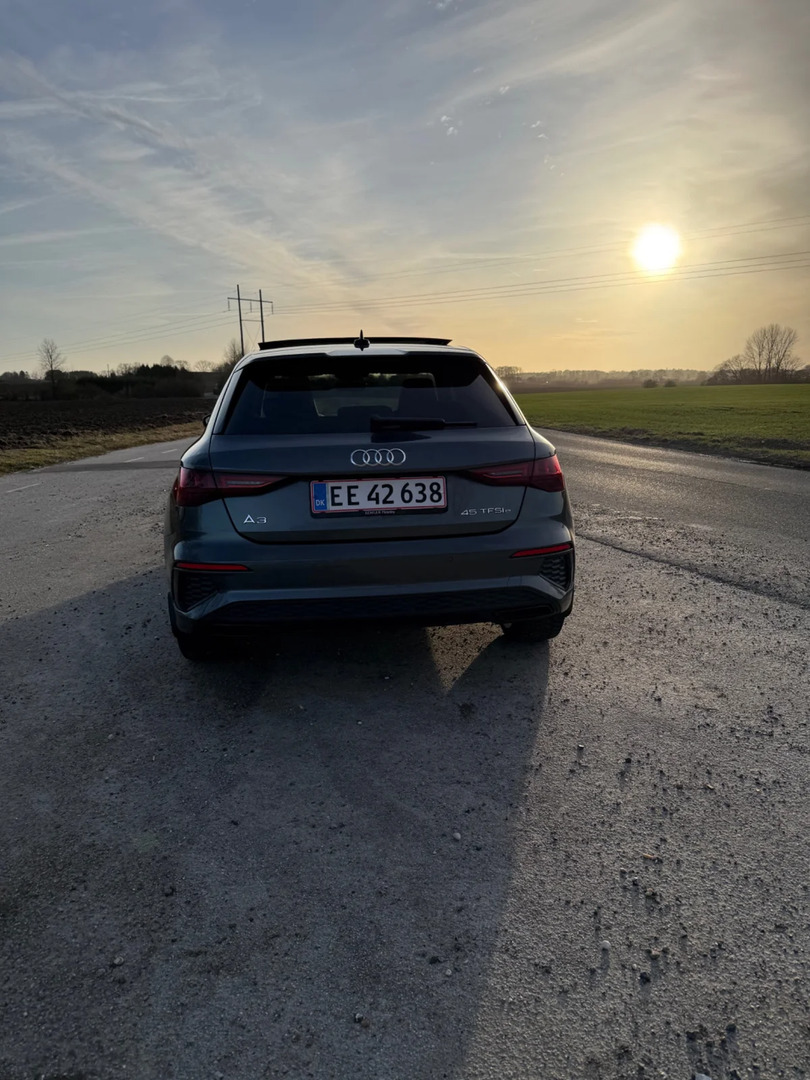 Audi A3 45 TFSi e S-line Sportback S-tr.