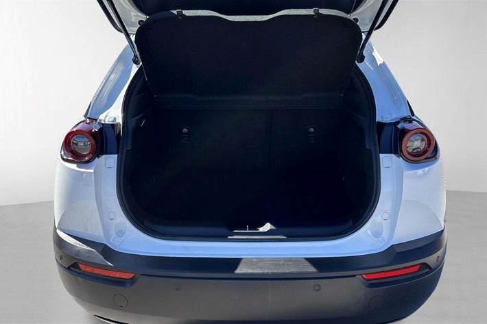 Hvid Mazda MX-30 fra 2022