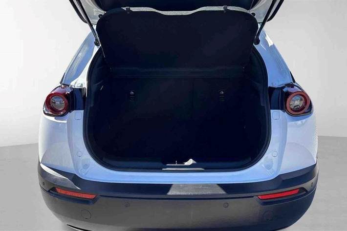 Hvid Mazda MX-30 fra 2022