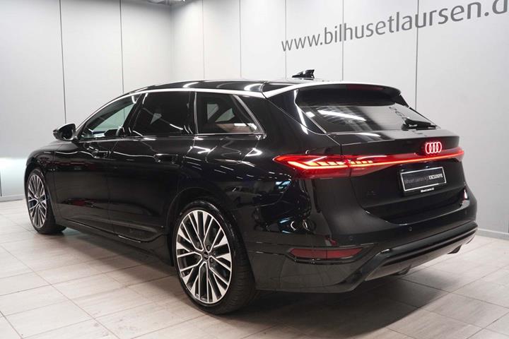 Sort Audi A6 e-tron fra 2025