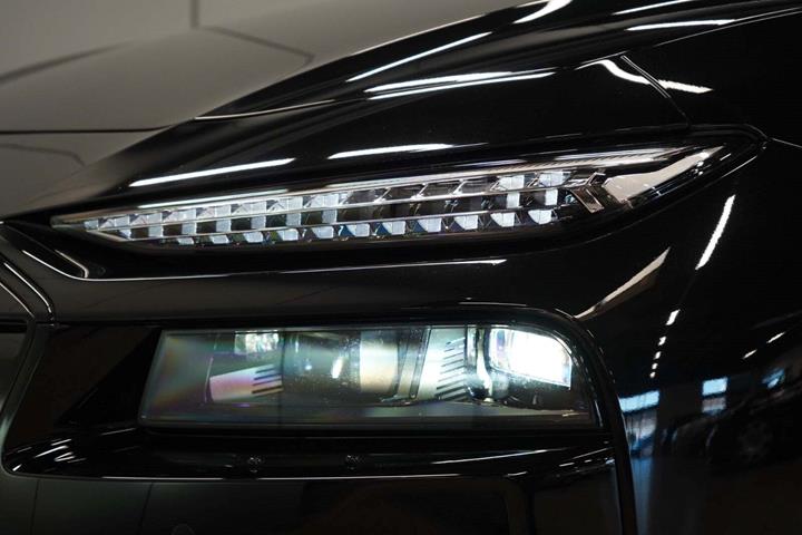 Sort Audi A6 e-tron fra 2025