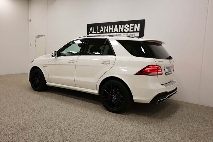 Hvid Mercedes GLE63 fra 2016