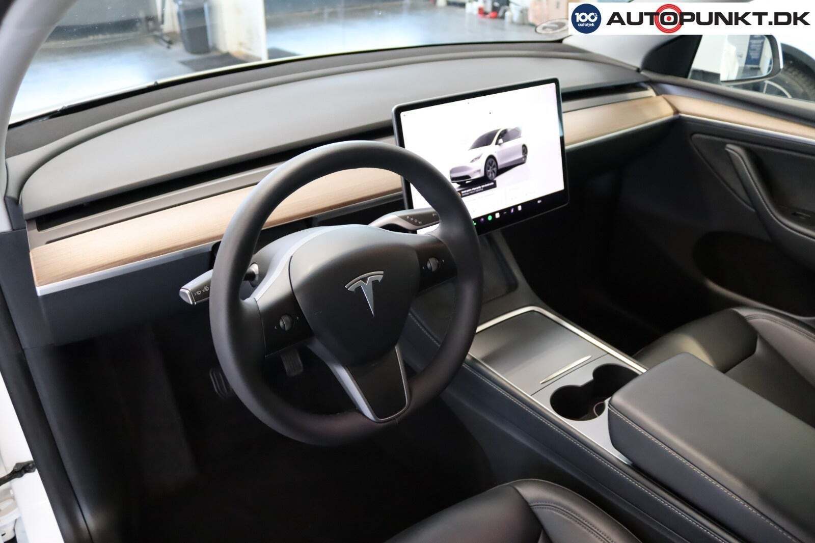 Tesla Model Y Long Range RWD