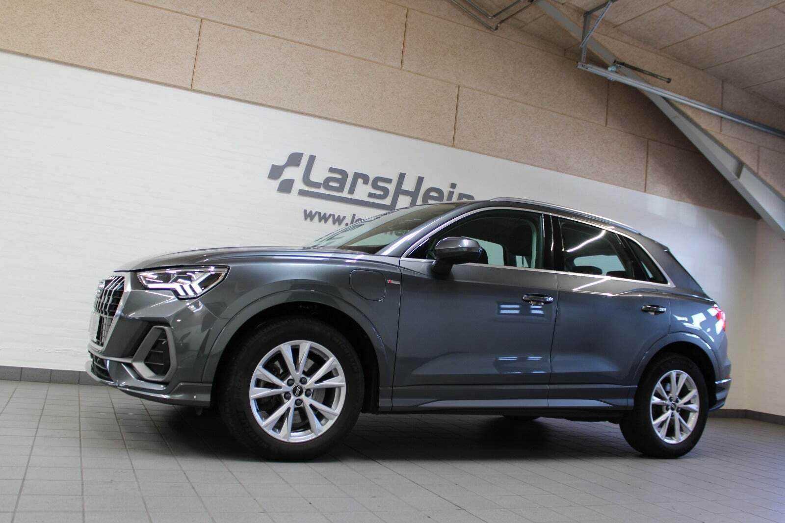 Audi Q3 45 TFSi e S-line plus S-tr.