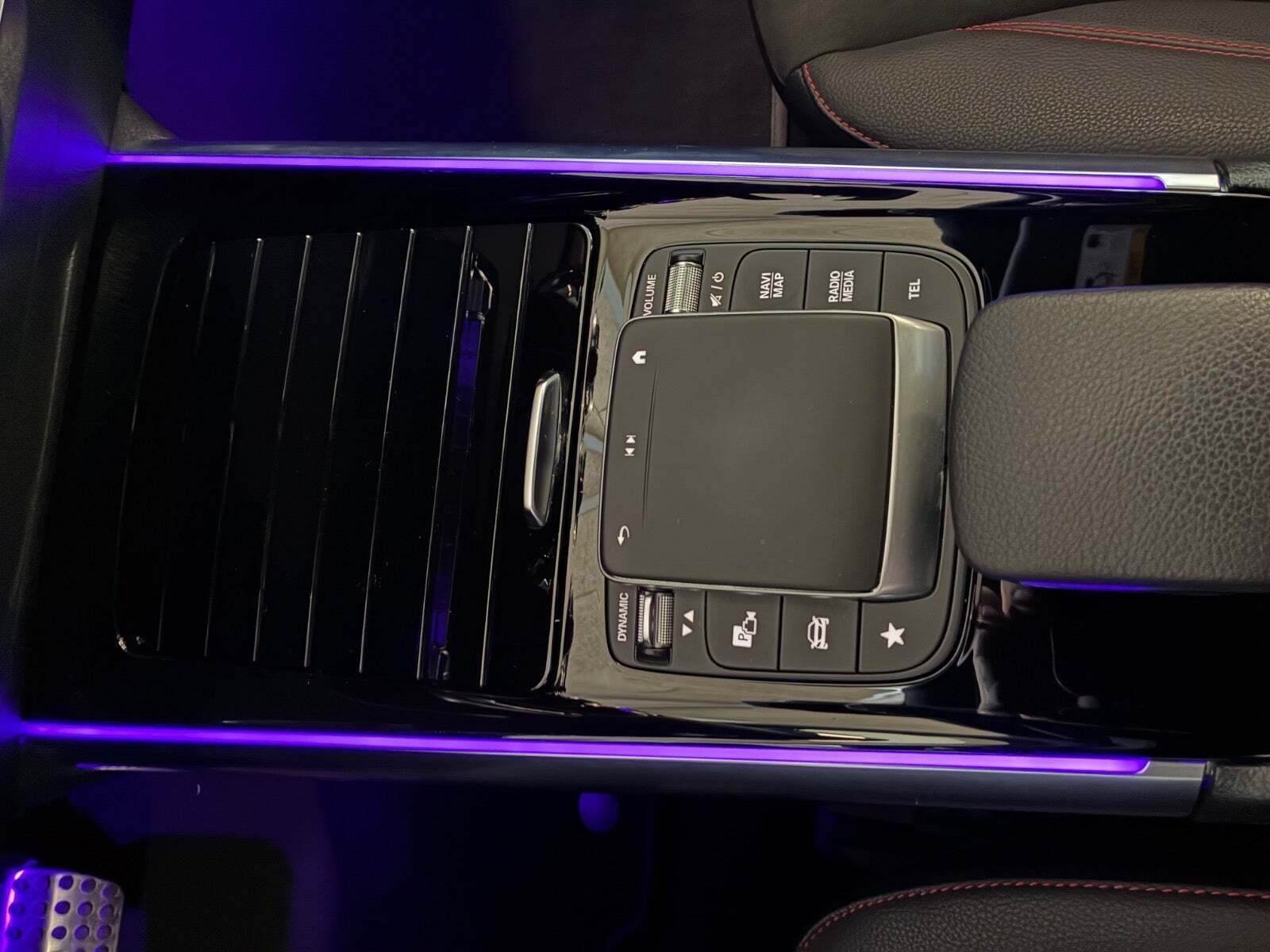 Grå Mercedes EQA300 fra 2022