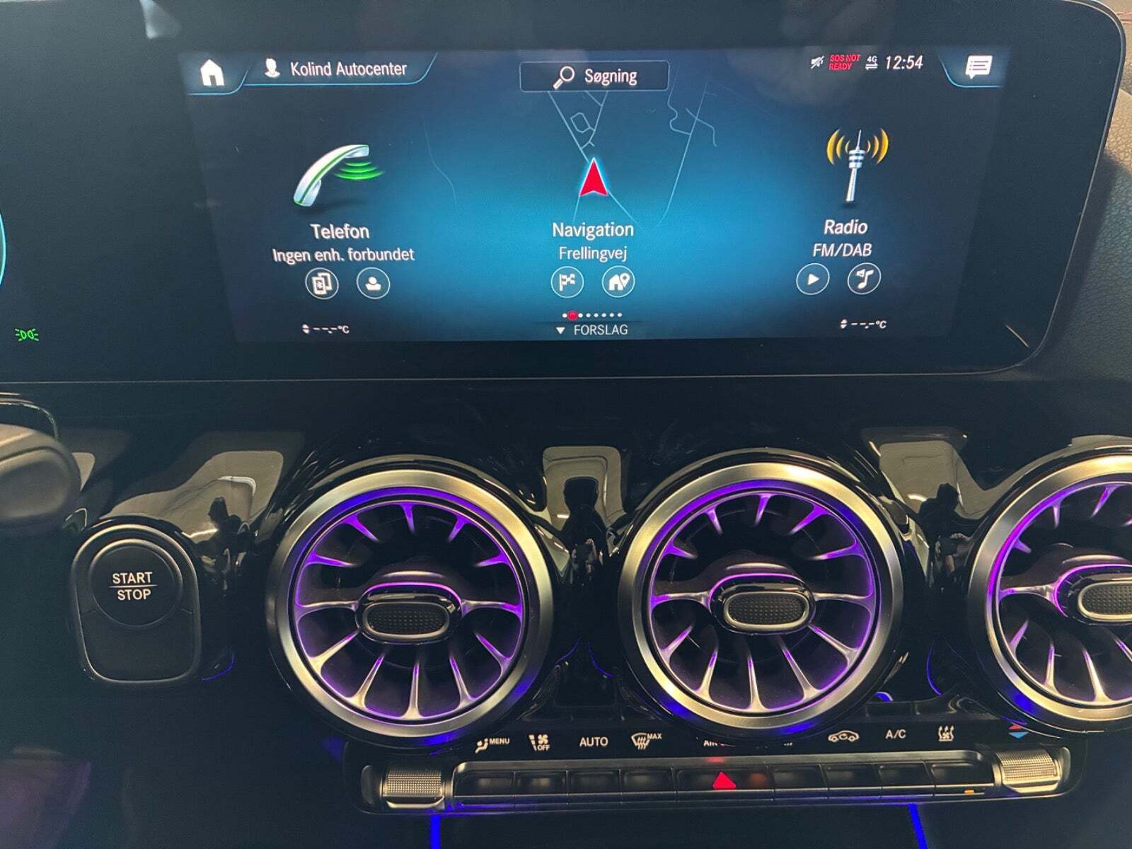 Grå Mercedes EQA300 fra 2022