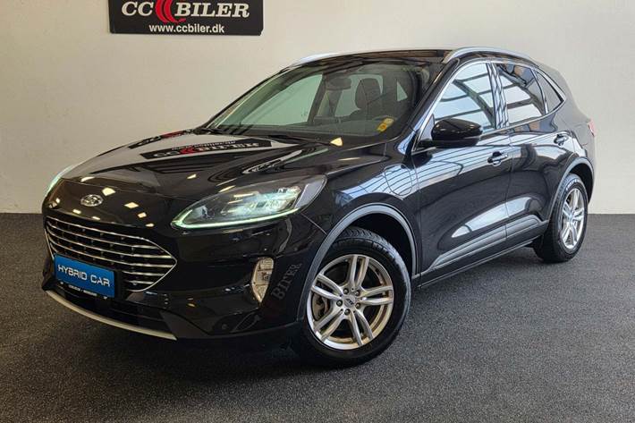 Sort Ford Kuga fra 2021 set udefra