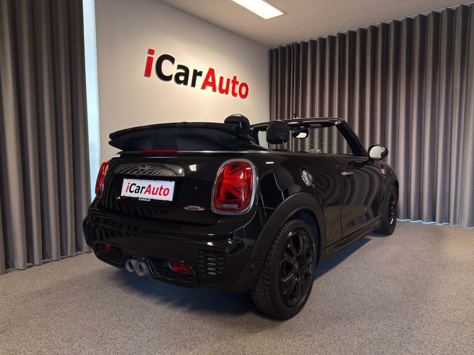 Mini Cooper S 2,0 JC Works Cabriolet aut.