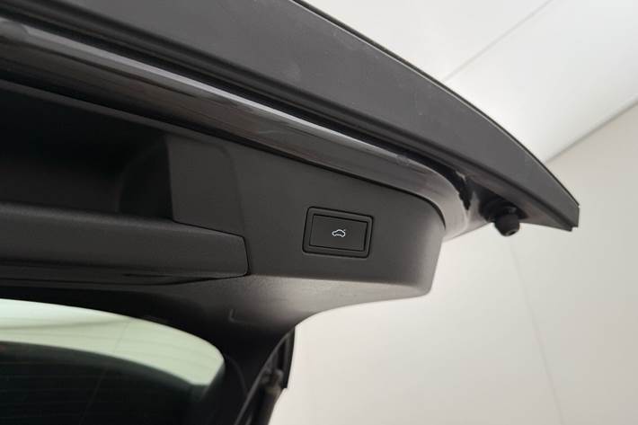 Grå VW ID.4 fra 2022