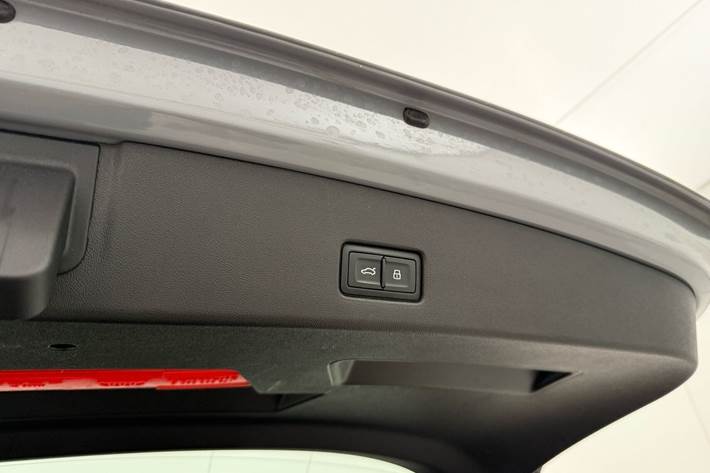 Grå Audi Q4 fra 2022