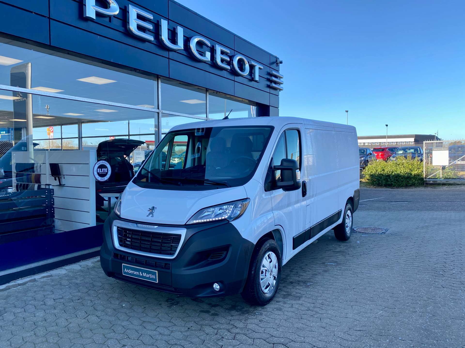 Peugeot Boxer 2,2 435 L2H1 BlueHDi Premium 165HK Van 6g