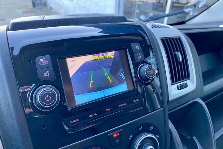 Hvid Peugeot Boxer fra 2022