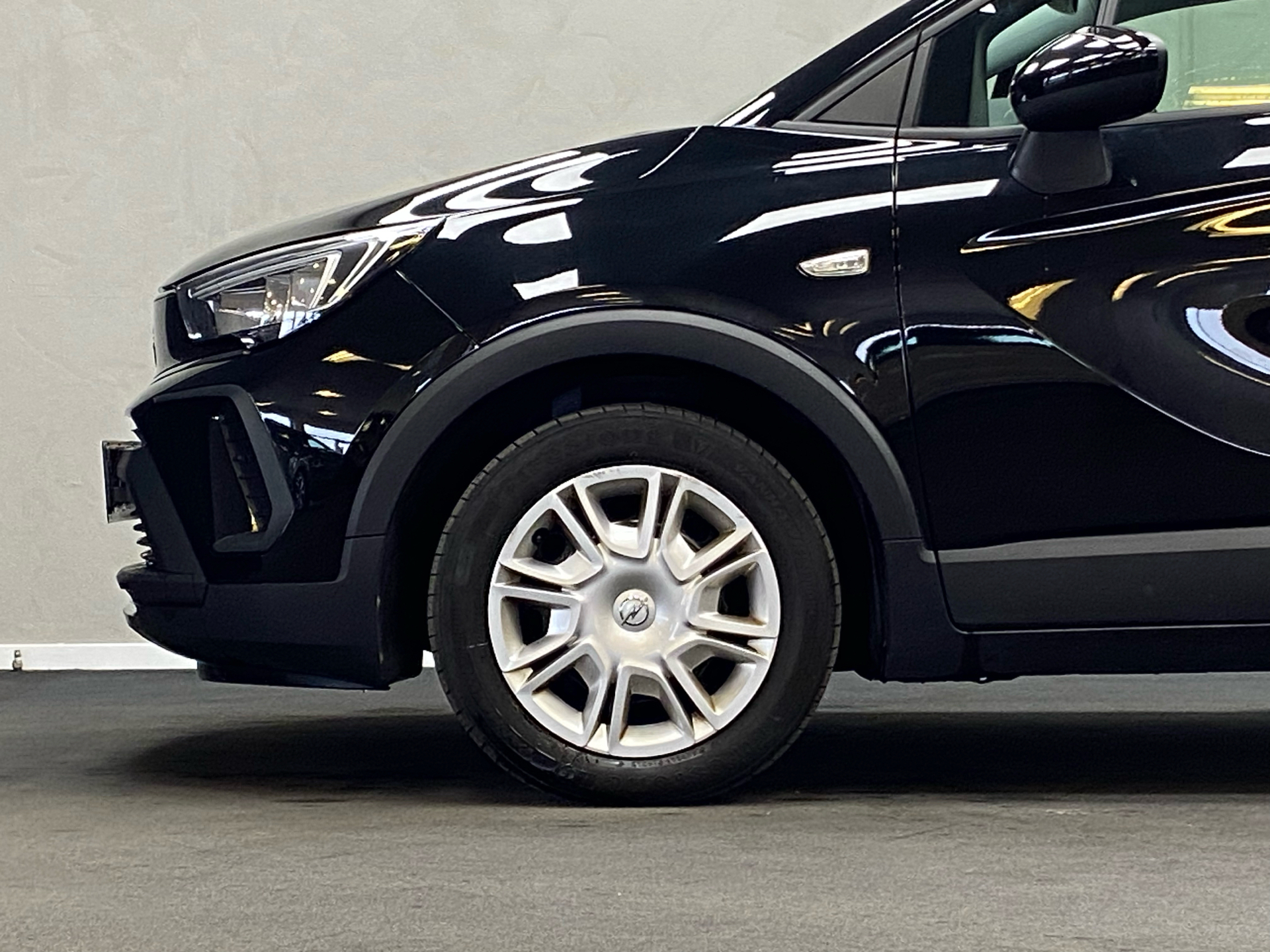Sort Opel Crossland fra 2021