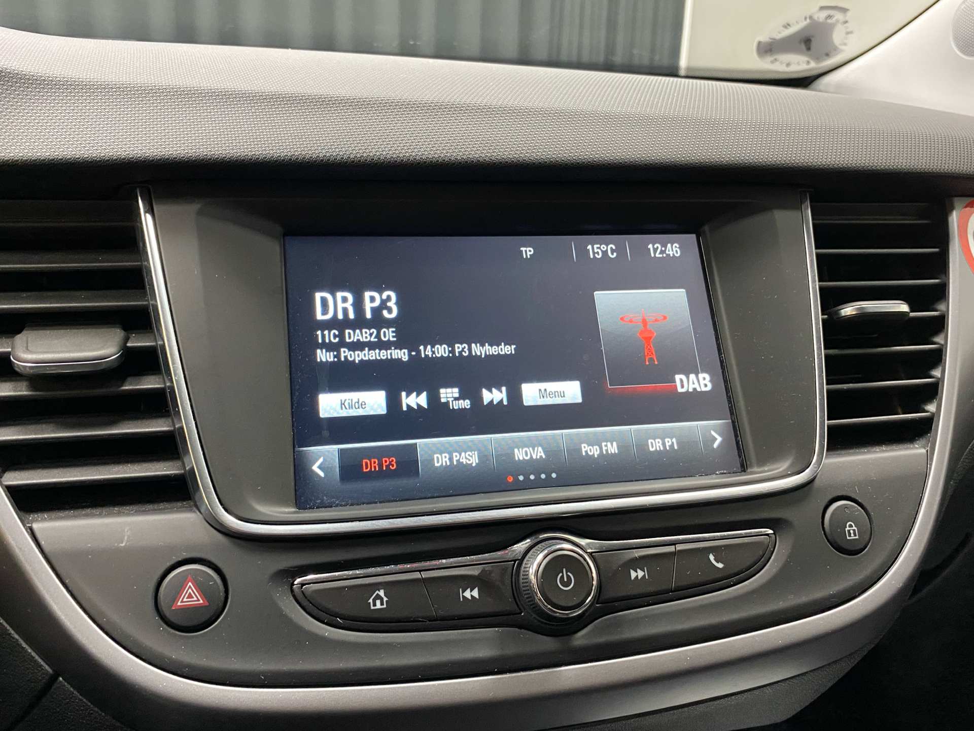 Sort Opel Crossland fra 2021