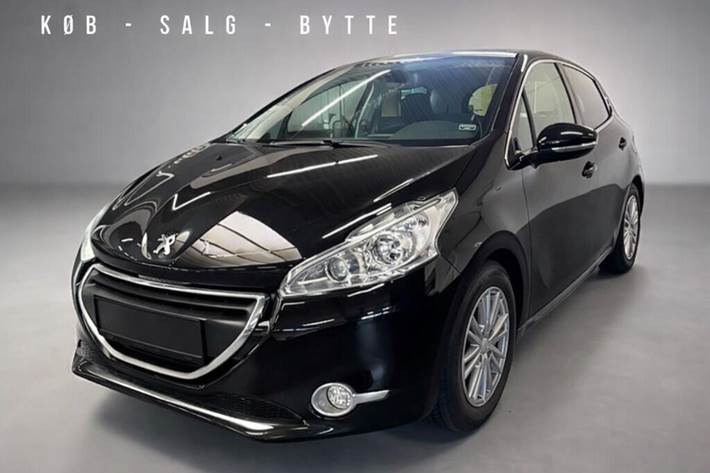 Sort Peugeot 208 fra 2015