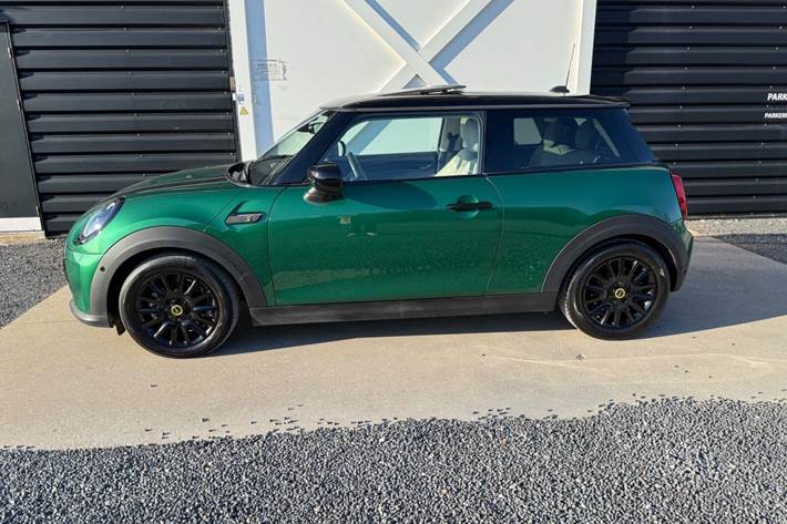 Grøn Mini Cooper SE fra 2023