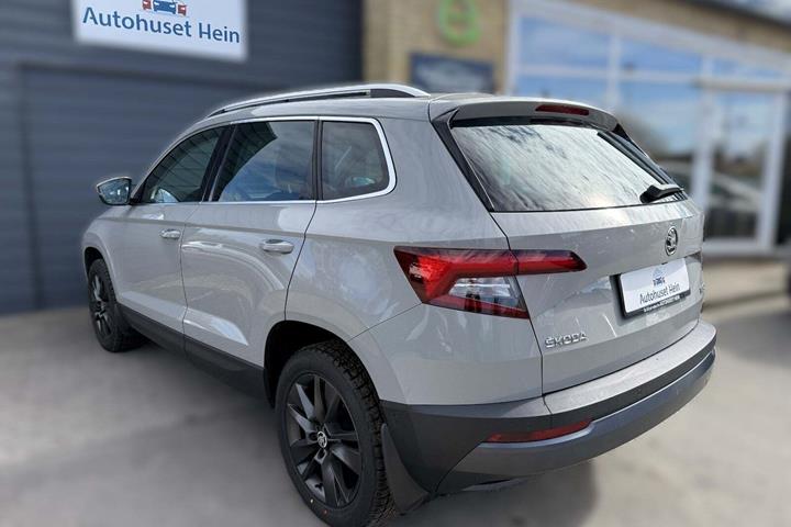 Grå Skoda Karoq fra 2018