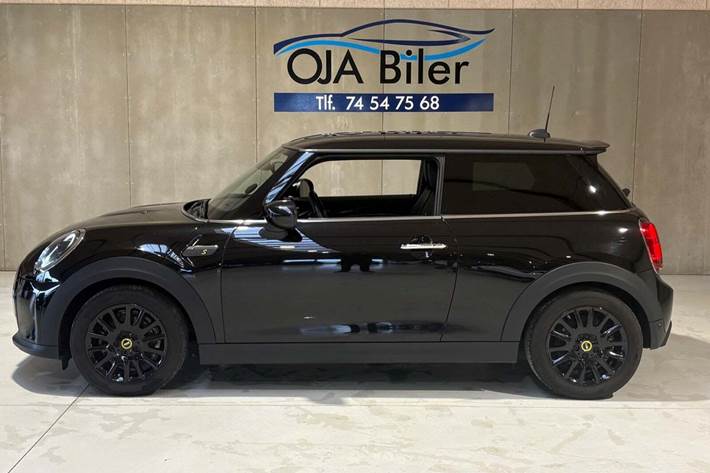 Sort Mini Cooper SE fra 2022