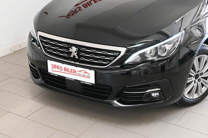 Sort Peugeot 308 fra 2018