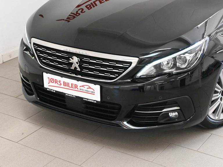 Peugeot 308 1,2 PureTech 130 Selection Sky SW EAT8