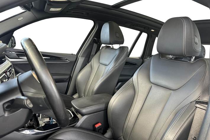 Hvid BMW iX3 fra 2022