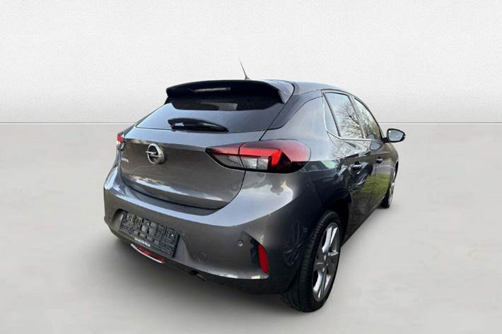 Grøn Opel Corsa fra 2020